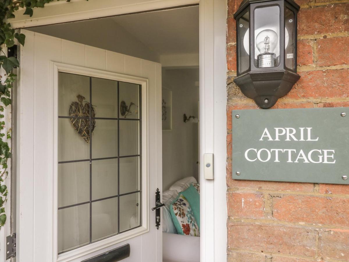 April Cottage Broadway  Exteriér fotografie